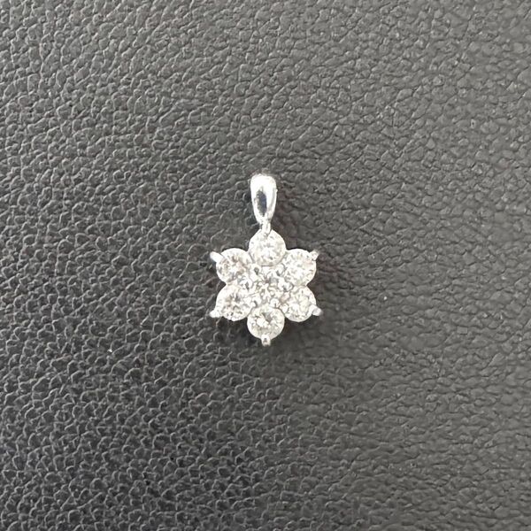 【K18WG】ダイヤ合計0.3ct ホワイトゴールド ネックレストップ ペンダントトップ チャーム 約0.6g