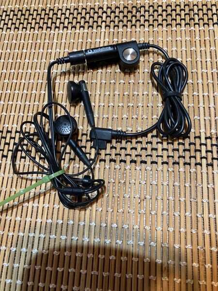Vodafone ボーダフォン ガラケー 802SH 付属品 イヤホン 動作未確認