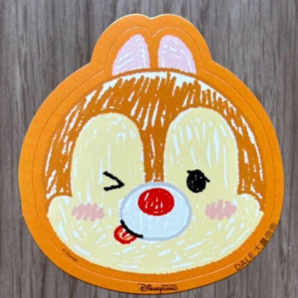 チップ&デール デールシール ツムツム ステッカー 6.5×7センチ 非売品 香港ディズニーランド かわいい 茶色 ブラウン