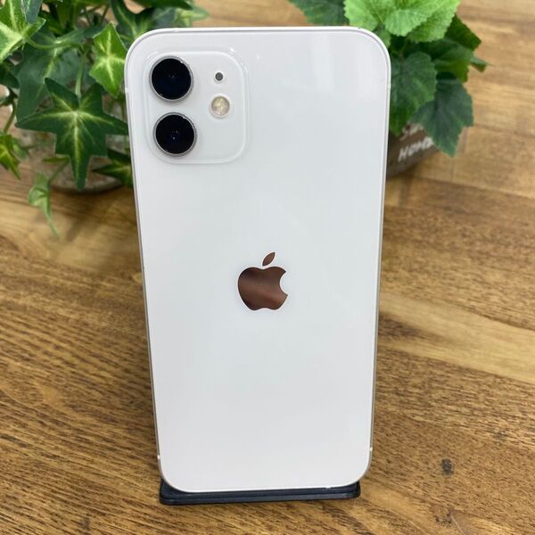 iPhone 12 64Gb White SIMフリー残債なし即日発送