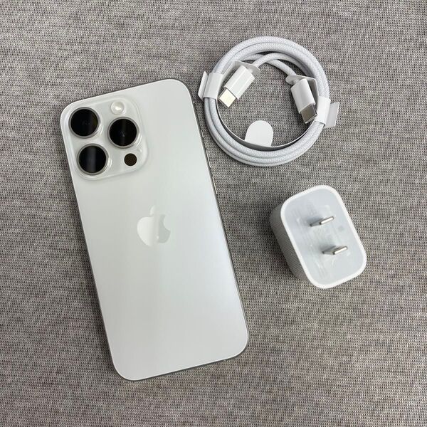iPhone15Pro 256GB ホワイト SIMフリー 送料無料