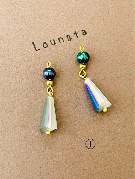 1190ハンドメイドピアス ハンドメイドイヤリング 樹脂ピアス 樹脂ポスト 金属フック 金属ポスト ノンホールピアス