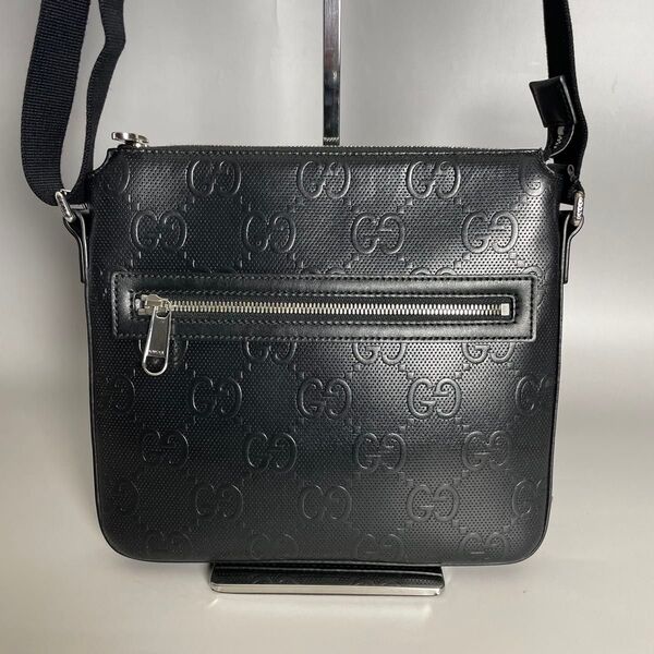 Gucci 極美品 黒 GG エンボス ショルダーバッグ クロスボディ グッチ ブラック 斜め掛け レザー