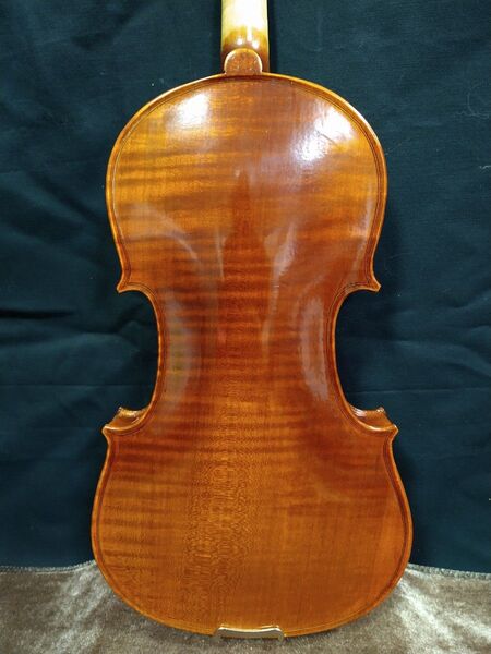9万円の付属品 新品 1ピース自然のトラ目 オイルニース バイオリン 4/4サイズ