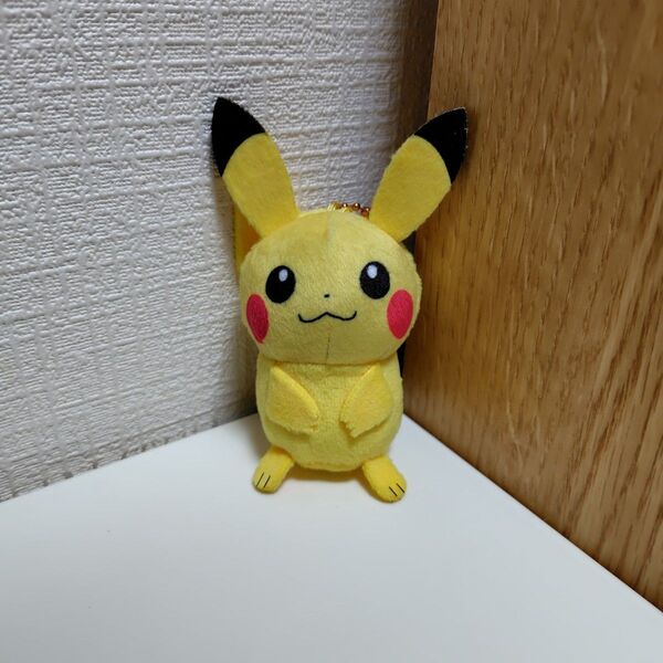 ポケットモンスター ほっぺ大集合 マスコット ぬいぐるみ ピカチュウ