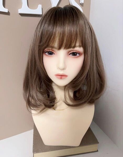 新品未使用新作リアルミディアムカールウィッグピンクアッシュ