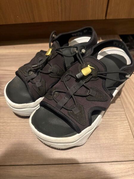 NIKE エアマックスココ 24cm ブラック×ホワイト