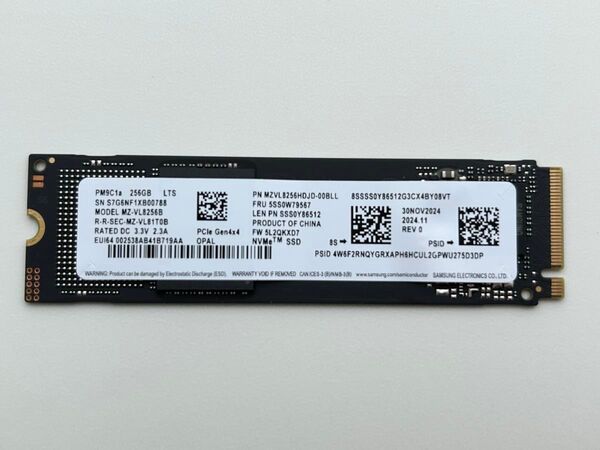 SAMSUNG PM9C1a M.2 2280 NVMe SSD 256G PCIe Gen4 MZVL8256 未使用に近い