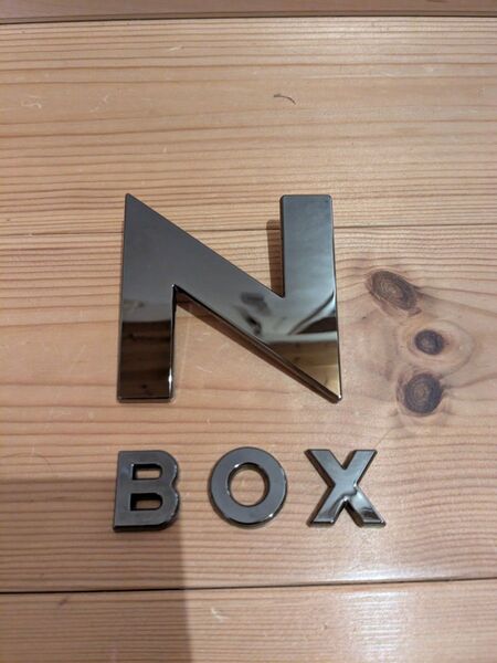 ホンダ N-BOX ブラックメッキエンブレム ホンダアクセス製 JF5