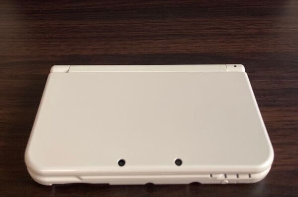 パールホワイト 本体 Newニンテンドー3DS LL Nintendo