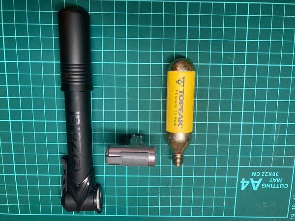 zefal 空気入れ TOPEAK CO2 インフレーター