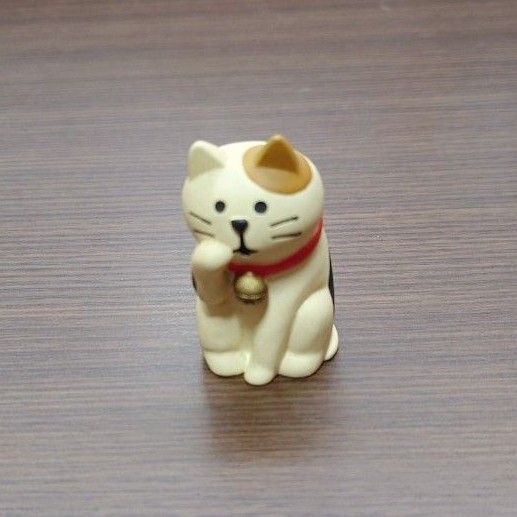 コンコンブル(concombre)三毛猫