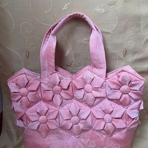 着物リメイク 花モチーフ 折り紙キルト トートバッグ ピンク 軽量 手提げバッグ ハンドメイド