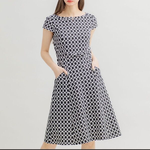 【極美品】TOCCA トッカ 定価49,500円 2023SS 【洗える!】 FOUR LEAVES ドレス サイズ4 L大きめ