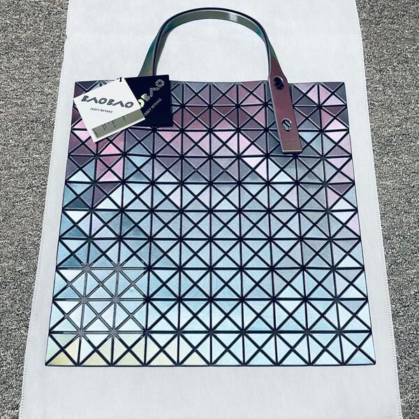 BAOBAO ISSEY MIYAKE ILLUSION シルバーベース