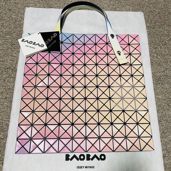 BAOBAO ISSEY MIYAKE ILLUSION ホワイトベース