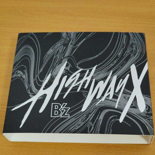 B'z Blu-ray「B'z LIVE-GYM 2022 -Highway X-」