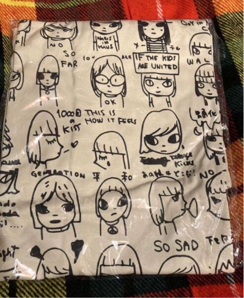 新品 奈良美智 XL キャラクター イラスト Tシャツ ベージュ ドローイングアート