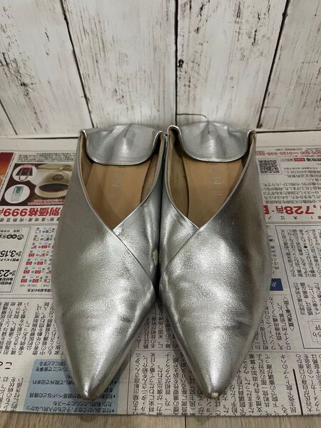 シルバー フラットシューズ