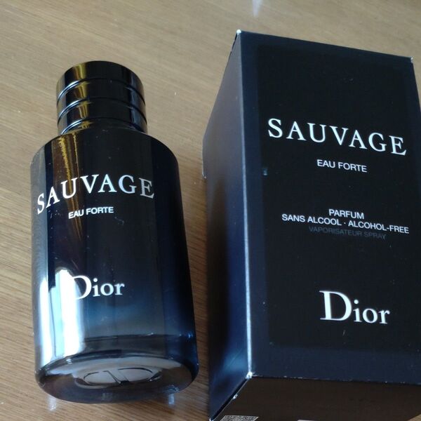 Dior SAUVAGE ディオール ソヴァージュ オーフォルト パルファン 香水 60ml