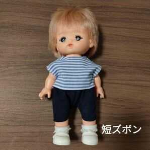 メルちゃん 青ボーダー半袖シャツと紺半ズボン 550円