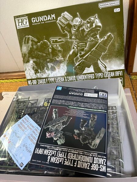 HGUC ザクⅡF型ルショーン機&無識別型ザクIIルショーン機& HG ハイザック・カスタム(A.O.Z RE-BOOT版)