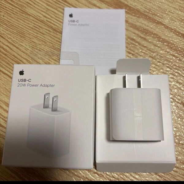 1個 新品未使用 箱付き アップル 純正 Apple USB-C 電源 A2305 20W PD ACアダプタ 充電器