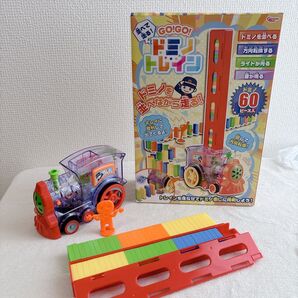 並べて走る! GO!GO!ドミノトレイン ドミノ倒し
