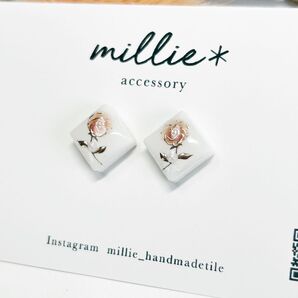 花 フラワー 薔薇 バラ 大人 上品 アンティーク ピアス イヤリング タイル タイルピアス エレガント