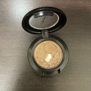 MAC テンプティング アイシャドウ