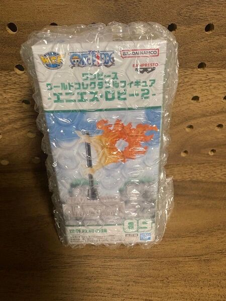 ワンピース ワールドコレクタブルフィギュア エニエス ロビー2 世界政府の旗
