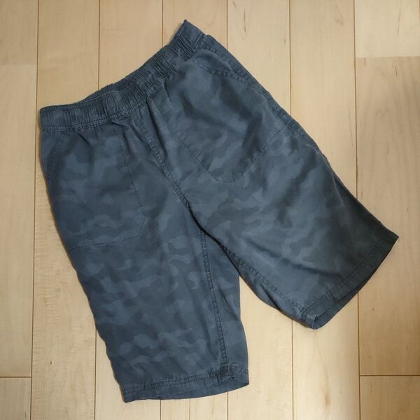 トップバリュー 男の子 150★ハーフパンツ★ダークグレー迷彩柄 キッズ夏服ボトムス
