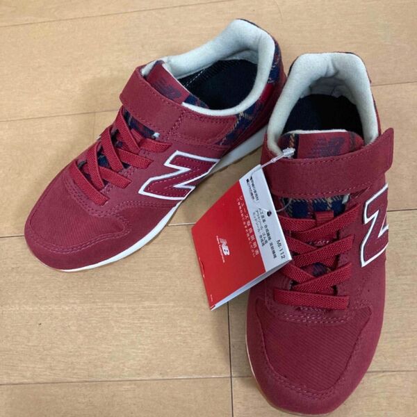 【新品タグ付き】 New Balance ニューバランス スニーカー 19センチ キッズ