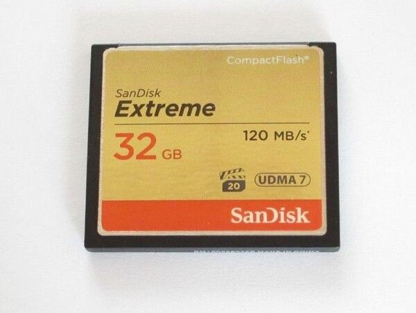 32GB コンパクトフラッシュカード 120MB/S SanDisk Extreme UDMA7 SDCFXSB-032G