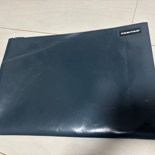 【SALE】FREITAG フライターグ グレー A4サイズ対応マルチケース クラッチバッグ セカンドバッグ ポーチ