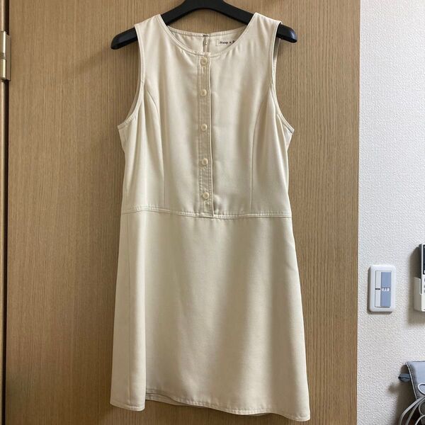 ノースリーブワンピース 日本製 ベージュ M