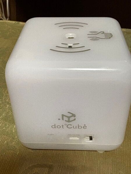 dot° cube 非接触型体温計