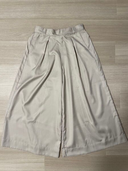 ガウチョパンツ レイカズンフェバリ ベージュ ウエストゴム