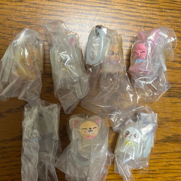 スキズ SKZOO めじるしアクセサリー 7個セット