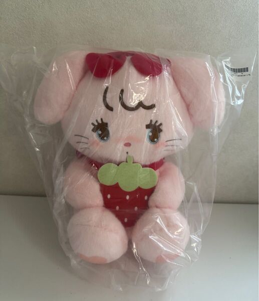 mikko illustration いちごBIGぬいぐるみ キャミー