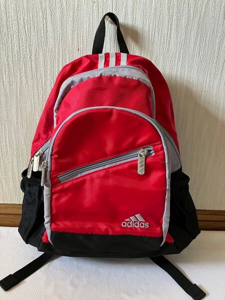 キッズ★adidasアディダス 赤グレー黒系リュック★