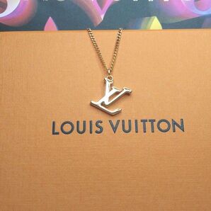 ルイヴィトン LOUISVUITTON (正規品) ★美品★LVロゴチャーム&ネックレスチェーン(社外品)