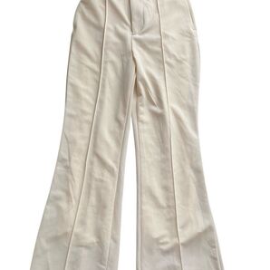 GRL グレイル センタープレス フレアパンツ クリーム色