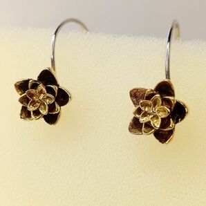 かすう工房 蓮の花 シルバー ゴールド ピアス