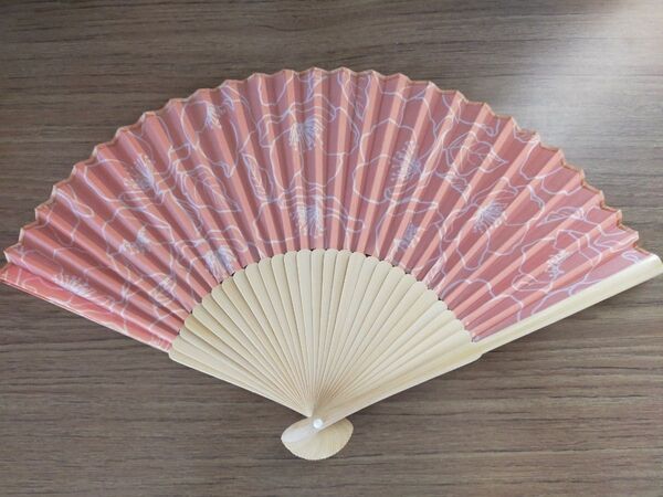 扇子 ピンク系 花柄可愛い 難あり品