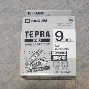 テプラ PROテープカートリッジ 強粘着ラベル SS9KW 9mm(白・黒文字)