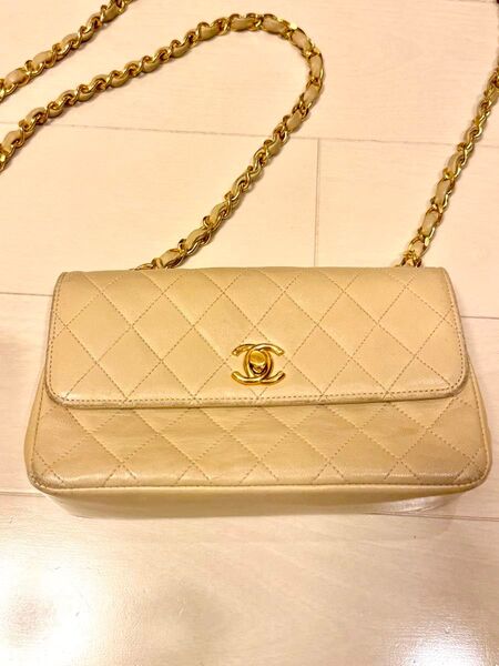 CHANEL シャネルミニマトラッセ シャネルショルダーバッグ シャネルマトラッセ