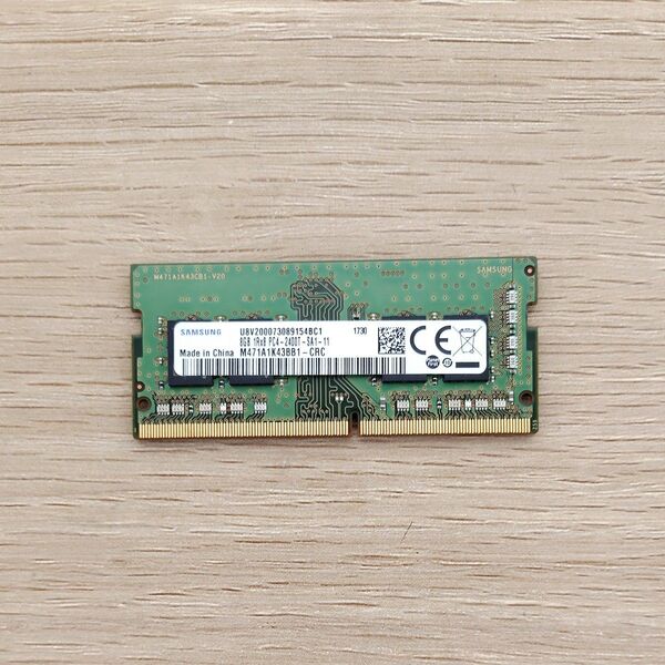 SAMSUNG DDR4ノートPCメモリ 8GB 1Rx8 PC4-2400T-SA1-11 M471A1K43BB1-CRC
