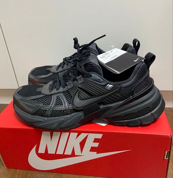 新品未使用品 ナイキ v2krun 黒 スニーカー nike 26cm