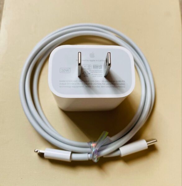 Apple純正セットiPhone/iPad電源アダプター20W USB-C toライトニングケーブル1M【急速充電器】